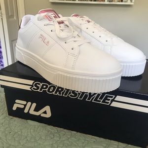 Panache Sneaker with iridescent pink